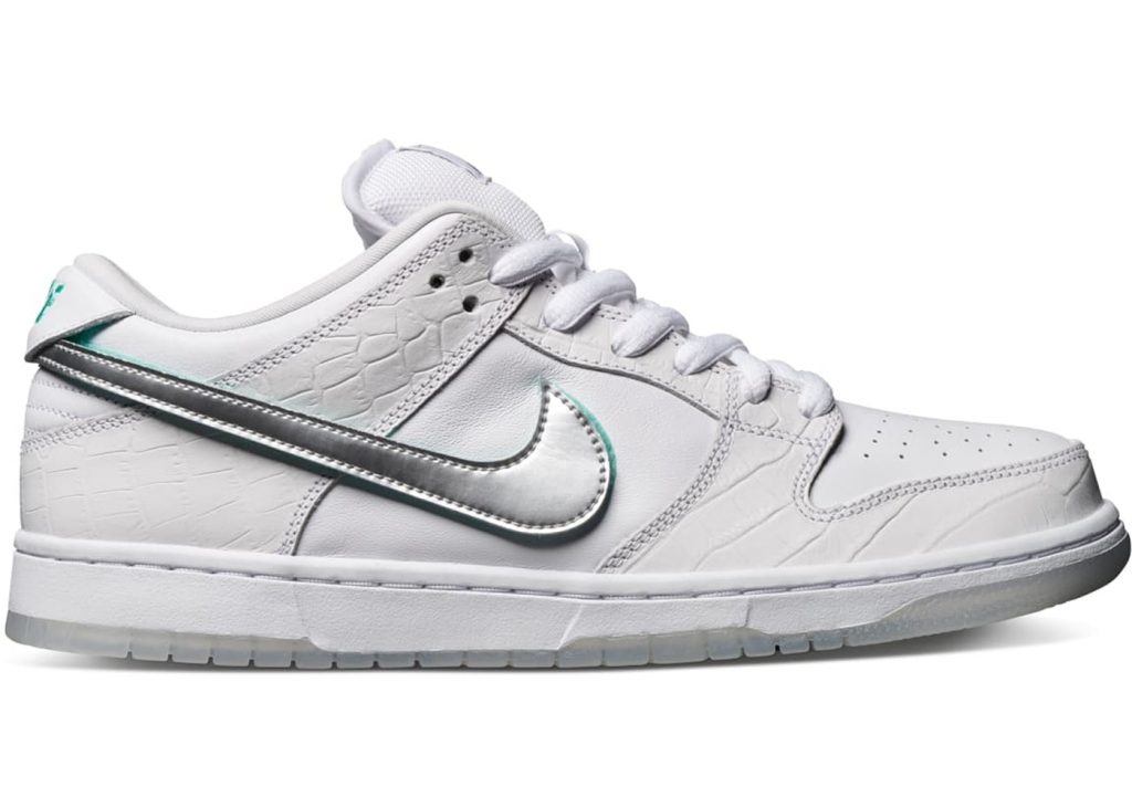 diamond supply co x nike sb dunk low